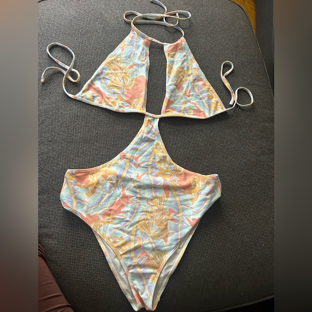 Forever 21 Cutout Monokini Swimsuit Size L | Pastel Tropical One Piece